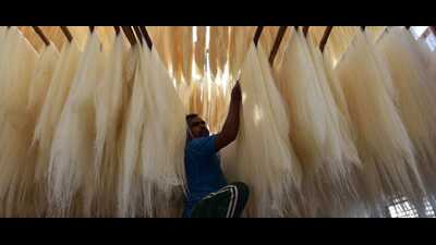 Sewain being made in a factory in Prayagraj (Anil Kumar Maurya/HT) Sewain being made in a factory in Prayagraj (Anil Kumar Maurya/HT)