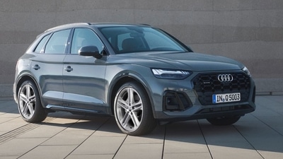 Alia Bhatt's car collection also has an Audi Q7. It features the newest incarnation of the brand’s iconic luxury mid-sized SUV along with a quattro all-wheel drive. The price range begins from <span class='webrupee'>₹</span>86.92 Lakh and top model price goes up to <span class='webrupee'>₹</span>94.45 Lakh. (Pic: Audi) Alia Bhatt's car collection also has an Audi Q7. It features the newest incarnation of the brand’s iconic luxury mid-sized SUV along with a quattro all-wheel drive. The price range begins from <span class='webrupee'>₹</span>86.92 Lakh and top model price goes up to <span class='webrupee'>₹</span>94.45 Lakh. (Pic: Audi)