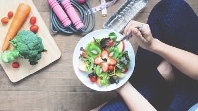 Everything you expose your body to – from lifestyle to an airborne virus – influences your physical characteristics, such as your blood pressure and energy levels. (Freepik) Everything you expose your body to – from lifestyle to an airborne virus – influences your physical characteristics, such as your blood pressure and energy levels. (Freepik)