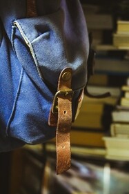 Replace your tote with a denim satchel (Pexels) Replace your tote with a denim satchel (Pexels)