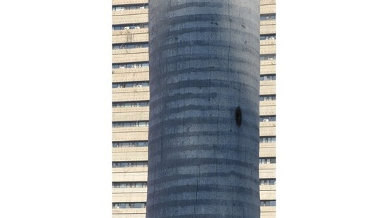 &nbsp;Delhi's infinite visual architectural possibilities and mixed and complex intents can be examined, celebrated and liberated through diverse subjects that can be ambiguous, morphed, obstructed or partial, yet offering a visually coherent and stable space.(Nikola Olić )