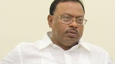 At the time of joining NCP, Khadse had blamed Fadnavis and his confidant Girish Mahajan for harming his political career. (HT PHOTO) At the time of joining NCP, Khadse had blamed Fadnavis and his confidant Girish Mahajan for harming his political career. (HT PHOTO)