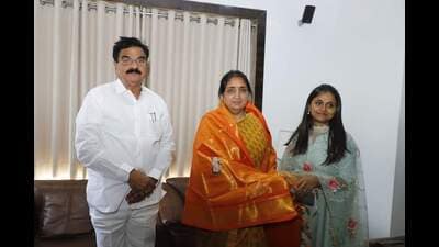 Chief minister Eknath Shinde and his deputies Devendra Fadnavis and Ajit Pawar will be visiting Saswad on April 11 as part of campaign to support the Mahayuti Baramati contestant. (HT PHOTO)