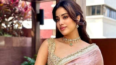Janhvi Kapoor in a blush pink tissue saree (Photo: Instagram)