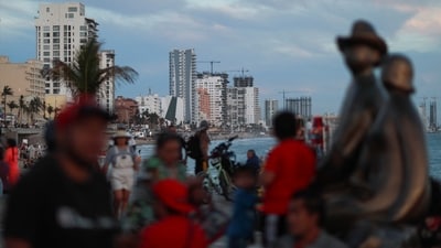 People gather two days ahead of a total solar eclipse at the Malecon in Mazatlan, Mexico April 6, 2024. REUTERS/Henry Romero (REUTERS)