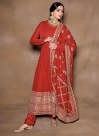 Sonam A Kapoor in a red anarkali suit set (Photo: Instagram)