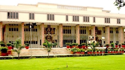 7th Pay Commission arrears: Delhi High Court has some relief for current and former employees. (HT_PRINT) 7th Pay Commission arrears: Delhi High Court has some relief for current and former employees. (HT_PRINT)