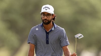 Akshay Bhatia of the United States acknowledges the crowd. (Getty Images via AFP) Akshay Bhatia of the United States acknowledges the crowd. (Getty Images via AFP)