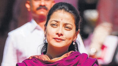In Solapur, Praniti is locked in a battle against Bharatiya Janata Party’s (BJP) Ram Satpute. The polls here are scheduled for May 7. (HT FILE)