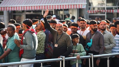Several temples also resounded with the chants of 'Jai Mata Di' since morning. Devotees also performed havans and other rituals to celebrate the festival. (PTI) Several temples also resounded with the chants of 'Jai Mata Di' since morning. Devotees also performed havans and other rituals to celebrate the festival. (PTI)