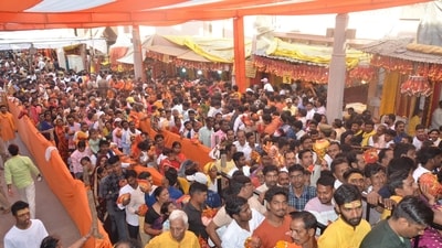 Devotees wait in queues to offer prayers at Vindhyavasini temple on the first day of the 'Chaitra Navratri' festival in Mirzapur. (PTI) Devotees wait in queues to offer prayers at Vindhyavasini temple on the first day of the 'Chaitra Navratri' festival in Mirzapur. (PTI)
