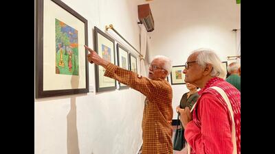 Senior poet Naresh Saxena inaugurates artist Raghuveer Ambar’s art exhibition titled ‘Meghdootam’, which is based on a poem by Kalidas, at Saraca Art Gallery in Lucknow