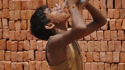 Exposure to excess heat can cause a range of health issues from increased blood sugar level, blood pressure, poor birth outcomes in pregnant women, and also mental health issues (HT ARCHIVE) Exposure to excess heat can cause a range of health issues from increased blood sugar level, blood pressure, poor birth outcomes in pregnant women, and also mental health issues (HT ARCHIVE)