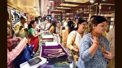 price of the precious metal was  ₹72,000- ₹74,000 for 1 tola (10gm) in Pune. (HT PHOTO)