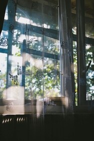 Sheer curtains can completely change the vibe of your room (Pexels) Sheer curtains can completely change the vibe of your room (Pexels)