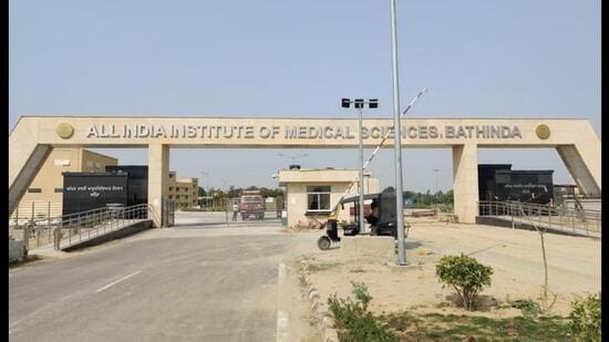 AIIMS executive director Dr DK Singh said he has raised the issue with the top authorities of the national health agency as the rejection by SHA leads to patient load as treatment gets delayed. (HT photo)