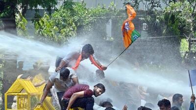 Protesters broke through police barricades, with the police resorting to water cannons to disperse the crowd. (Sanjeev Verma/HT Photo) Protesters broke through police barricades, with the police resorting to water cannons to disperse the crowd. (Sanjeev Verma/HT Photo)