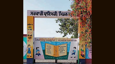 Punjab union secretary Mamta Sharma said the schools have both the cylinders and mud chulha for cooking, but the department had instructed not to use the chulha due to the pollution concerns. (HT File Photo) Punjab union secretary Mamta Sharma said the schools have both the cylinders and mud chulha for cooking, but the department had instructed not to use the chulha due to the pollution concerns. (HT File Photo)