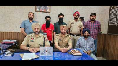 The accused in the custody of Mohali police. (HT Photo) The accused in the custody of Mohali police. (HT Photo)
