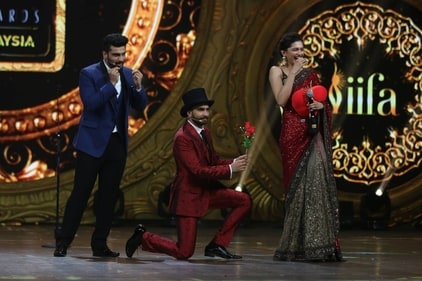 Ranveer and Deepika at IIFA 2015 Ranveer and Deepika at IIFA 2015