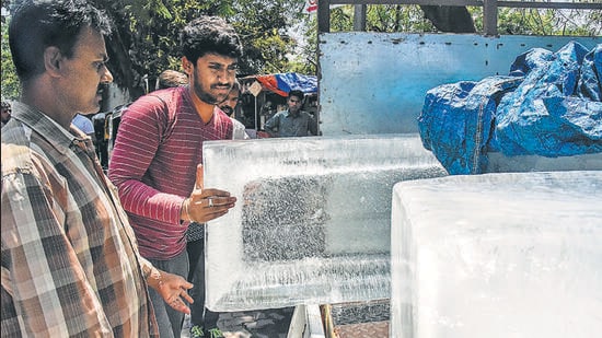 The FDA every summer conducts an inspection drive of sugarcane juice, juice joints and ice cream parlours to rule out substandard and unsafe items. (REPRESENTATIVE PIC)
