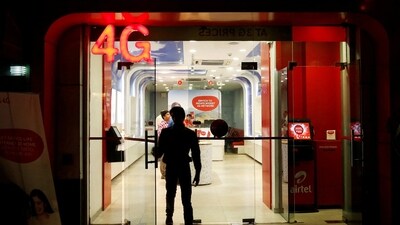 Bharti Airtel ARPU is set for growth even as Reliance Jio poses tough problems, but Vodafone Idea fades. (REUTERS)