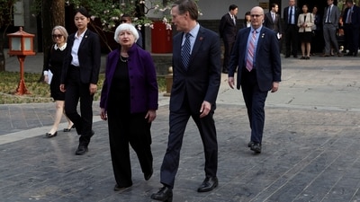 U.S. Treasury Secretary Janet Yellen visits the Beijing Confucian Temple and the Imperial College at Guozijian with U.S. Ambassador to China Nicholas Burns in Beijing, China April 8, 2024. REUTERS/Florence Lo (REUTERS)