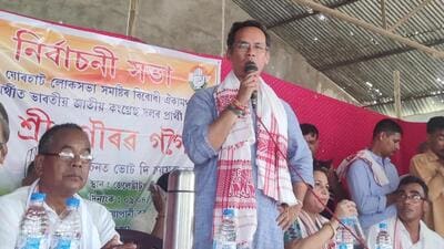 Congress candidate for the Jorhat Lok Sabha seat, Gaurav Gogoi, addressing a public meeting. (HT photo/Utpal Parashar) Congress candidate for the Jorhat Lok Sabha seat, Gaurav Gogoi, addressing a public meeting. (HT photo/Utpal Parashar)