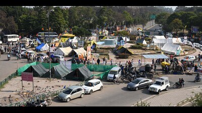 Posting the matter for April 18, the high court bench hoped that both UT and Punjab will “wake up from their slumber”. (HT FIle Photo) Posting the matter for April 18, the high court bench hoped that both UT and Punjab will “wake up from their slumber”. (HT FIle Photo)