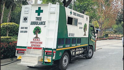 The CNG-powered vehicle replaces the old diesel one that was launched in 2010, ahead of the Commonwealth Games. The CNG-powered vehicle replaces the old diesel one that was launched in 2010, ahead of the Commonwealth Games.