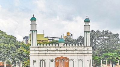 A huge crowd is expected to gather in the Chamarajpete area for Eid celebrations. A huge crowd is expected to gather in the Chamarajpete area for Eid celebrations.