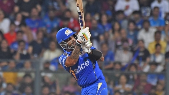 This was followed by Suryakumar Yadav returning to form in spectacular fashion. Suryakumar smashed 52 in 19 balls, hitting five fours and four sixes.&nbsp;(ANI)