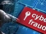 The Delhi police has arrested five people from Bhopal for allegedly extorting <span class='webrupee'>₹</span>70,000 from a man by posing as police officers, officials said on Friday. The Delhi police has arrested five people from Bhopal for allegedly extorting <span class='webrupee'>₹</span>70,000 from a man by posing as police officers, officials said on Friday.