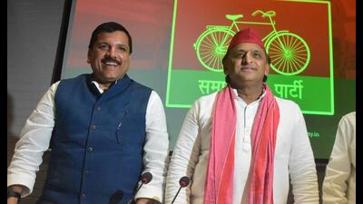 AAP leader Sanjay Singh and SP president Akhilesh Yadav at the SP headquarters in Lucknow on April 12. (Sourced) AAP leader Sanjay Singh and SP president Akhilesh Yadav at the SP headquarters in Lucknow on April 12. (Sourced)