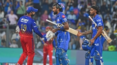 Mumbai Indians' captain Hardik Pandya and players greet each other. (ANI) Mumbai Indians' captain Hardik Pandya and players greet each other. (ANI)