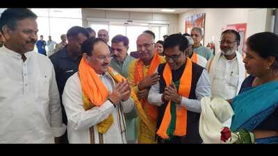 BJP national president JP Nadda at Prayagraj airport on Friday. (HT)