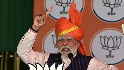 Prime Minister Narendra Modi addresses a public rally ahead of the Lok Sabha Election in Udhampur, some 65 km from Jammu City, on April 12, 2024.(Photo By Waseem Andrabi /Hindustan Times)