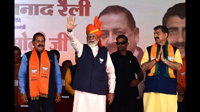 Prime Minister Narendra Modi arrive to addresses a public rally ahead of Lok Sabha election in Udhampur, some 65 kms from Jammu City. (Waseem Andrabi /HT) Prime Minister Narendra Modi arrive to addresses a public rally ahead of Lok Sabha election in Udhampur, some 65 kms from Jammu City. (Waseem Andrabi /HT)