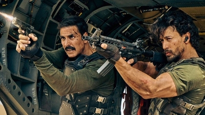 Bade Miyan Chote Miyan worldwide box office collection day 1: Akshay Kumar and Tiger Shroff's action movie earns  ₹33.33 crore