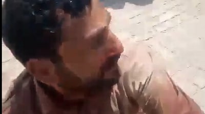 The clip showed the army officers assaulting and beating up policemen in Bahawalnagar. (X/Brahag Baloch) The clip showed the army officers assaulting and beating up policemen in Bahawalnagar. (X/Brahag Baloch)