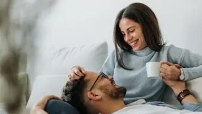 In a relationship, it is important to work in building trust. This means matching our words with our actions and supporting the partner in need. (Unsplash) In a relationship, it is important to work in building trust. This means matching our words with our actions and supporting the partner in need. (Unsplash)