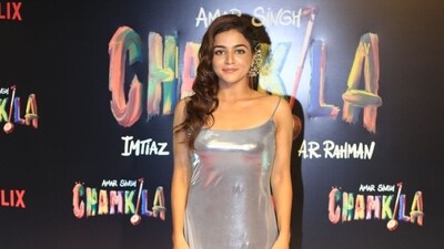 Wamiqa Gabbi also joined Diljit Dosanjh and Parineeti Chopra at their film's screening. The actor wore a silver dress with flowers in her hair. She was one of the most decked up celebrities at the Amar Singh Chamkila screening. 