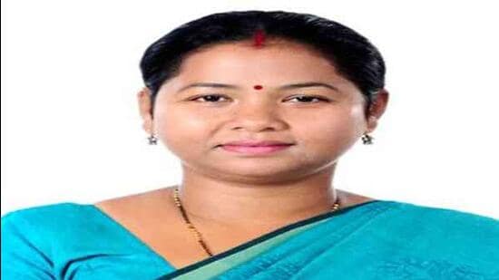 Geeta Kora has the advantage of support from the Ho community, who constitute 56% of the 30% voters in Singhbhum constituency (HT Photo)