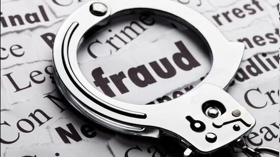The Panchkula-based retired government official lost ₹22 lakh through online fraud. (HT File)