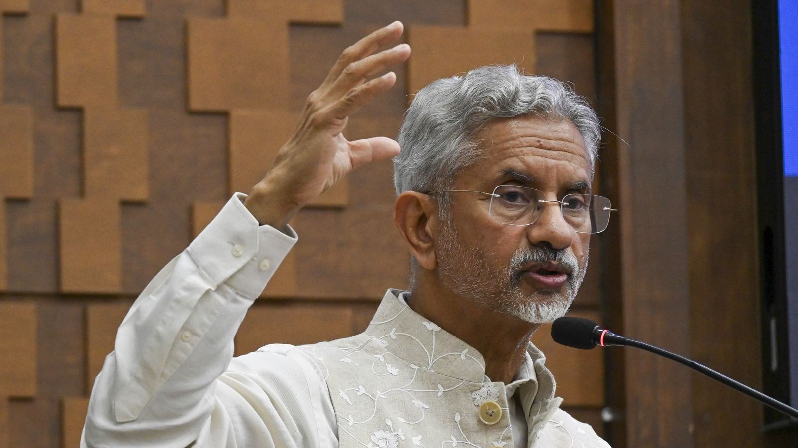 S Jaishankar on cross-border terrorism: 'Answer can't have any rules' | Latest News India - Vimarsana News