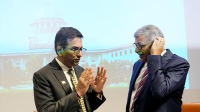 CJI Dhananjaya Y Chandrachud with Singapore Supreme Court Chief Justice Sundaresh Menon (HT) CJI Dhananjaya Y Chandrachud with Singapore Supreme Court Chief Justice Sundaresh Menon (HT)