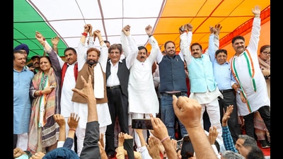 Congress leader and star campaigner Raj Babbar with other party leader at a rally in support of party candidate from Udhampur Choudhary Lal Singh ahead of Lok Sabha polls, in Jammu on Saturday. (ANI) Congress leader and star campaigner Raj Babbar with other party leader at a rally in support of party candidate from Udhampur Choudhary Lal Singh ahead of Lok Sabha polls, in Jammu on Saturday. (ANI)