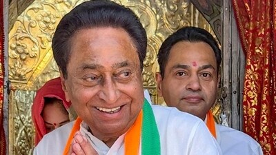 Chhindwara, Mar 26 (ANI): Former Madhya Pradesh Chief Minister and Congress leader Kamal Nath with his son and party leader Nakul Nath at Badi Mata Temple (Nakul Nath-X) Chhindwara, Mar 26 (ANI): Former Madhya Pradesh Chief Minister and Congress leader Kamal Nath with his son and party leader Nakul Nath at Badi Mata Temple (Nakul Nath-X)
