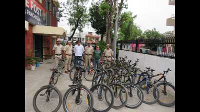 The accused, as per police records, is a habitual thief who was released on bail in February this year. (HT photo)