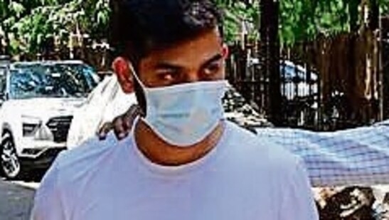 Mumbai, India – April 12, 2024: Mumbai police have arrested Vaibhav Pandya, the lesser-known stepbrother of cricketers Hardik and Krunal Pandya for allegedly cheating them of around ₹4 crore in business, it has been produced in Killa Court, in Mumbai, India, on Friday, April 12, 2024. (Photo by Bhushan Koyande/HT Photo)